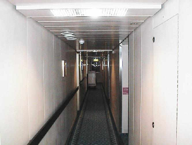  Passageway on the Royal Princess 